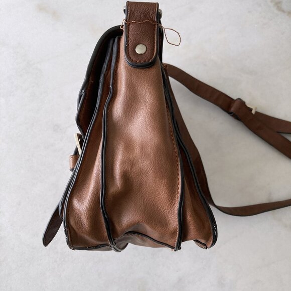 Le Chateau tan brown satchel crossbody bag / purse with buckles, messenger style - Picture 9 of 11